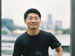 光影交织下的美女全身魅力展现与神秘之美探秘